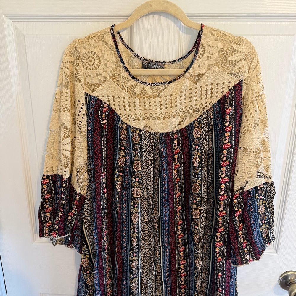 J. Glee 2X Boho Lace Yoke Dress Mixed Print Bell Sleeve Plus Size - Picture 3 of 9